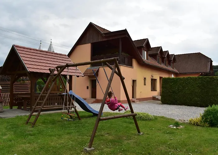 Pensionat Zuzka Krasnohorska Dlha Luka